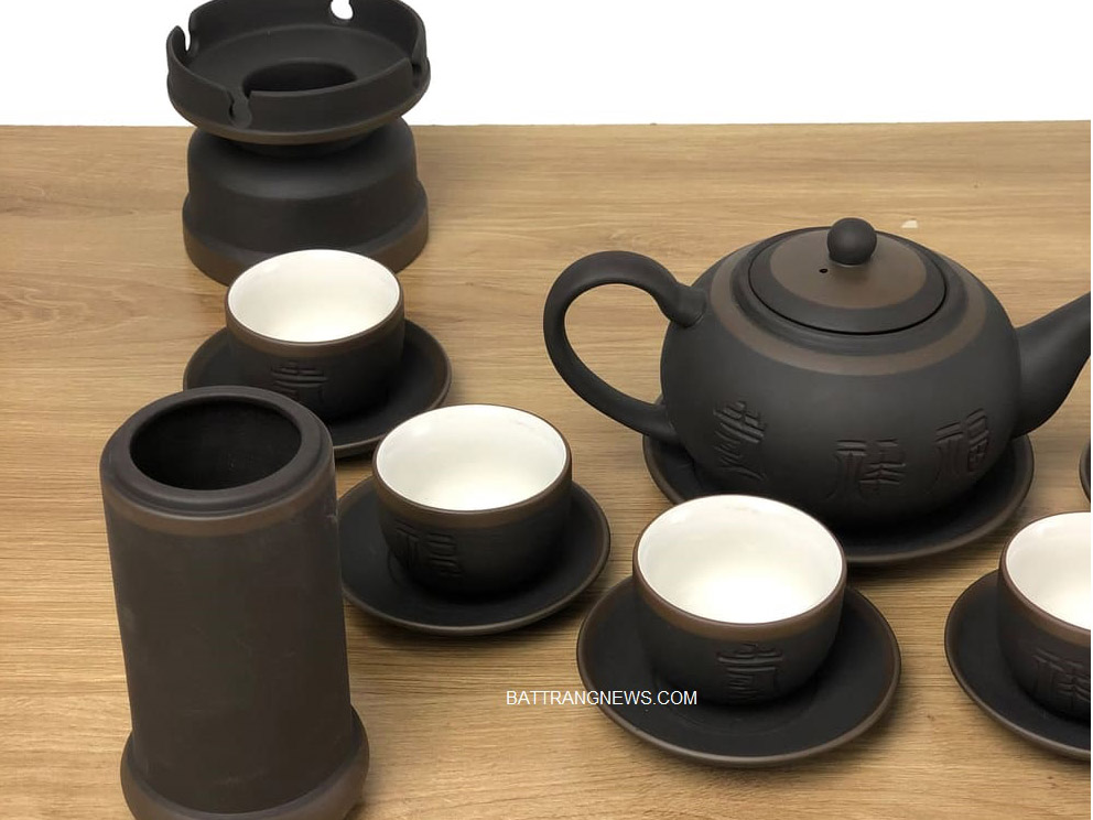 Bộ ấm chén tử sa Bát Tràng dáng tống đen đầy đủ phụ kiện 4